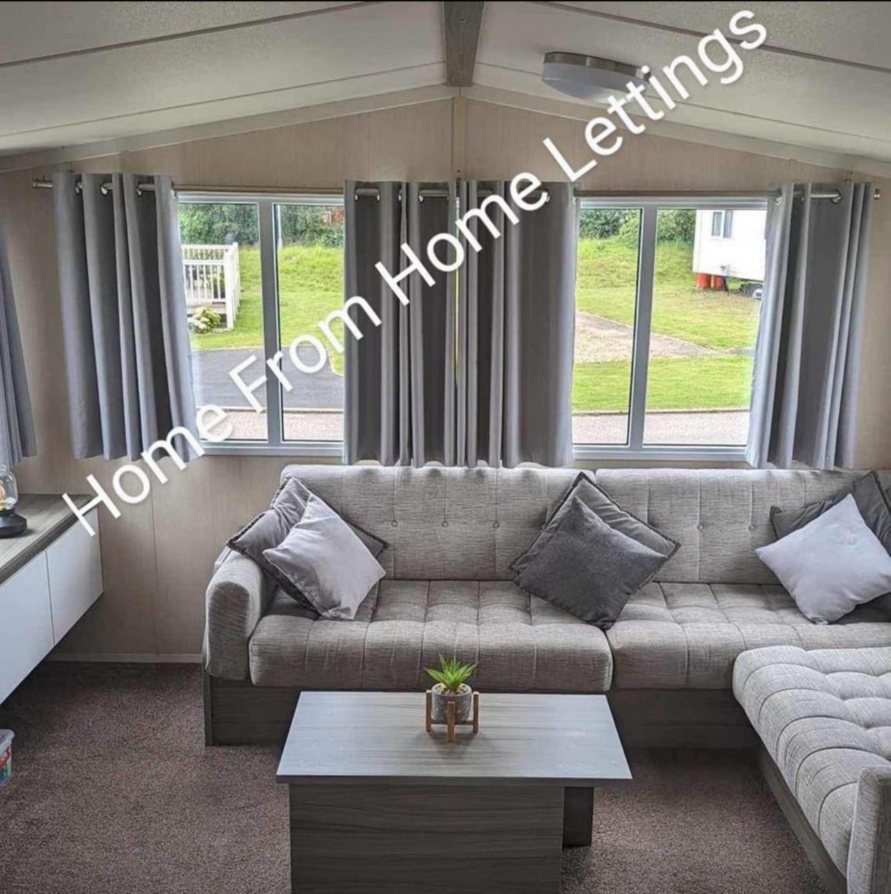 Home From Home Lettings At Tattershall Lakes - The Green Bagian luar foto